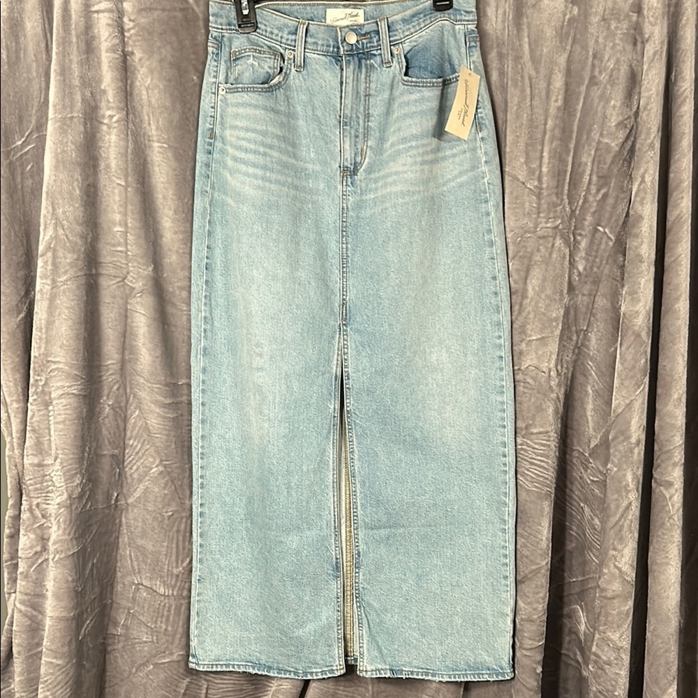 Universal Thread A-Line Denim Jean Skirt in Light Blue